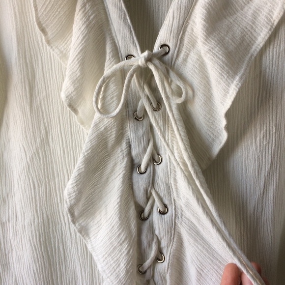 ⭐️entro White Boho Lace Up Blouse - Picture 5 of 8